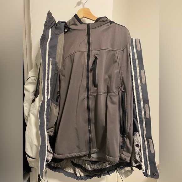 2-in-1 Columbia Titanium Jacket - Picture 3 of 6